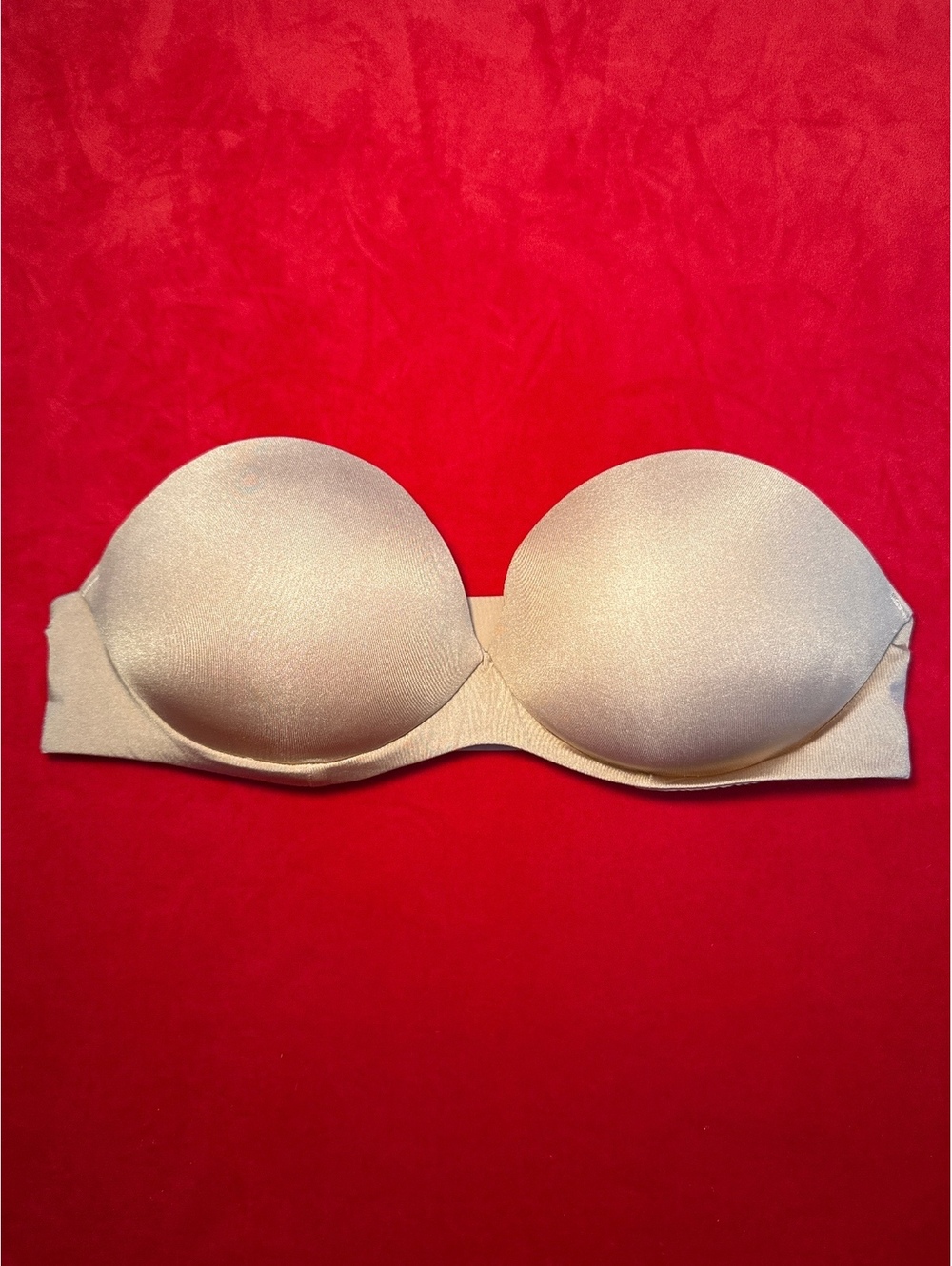 NWOT Skims Ultimate Push Up Strapless Bra Color Clay Size 32B